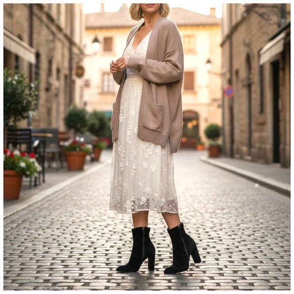 Steve Madden Women’s Suede Booties. Echo Black. Size 9.5 - Picture 15 of 16